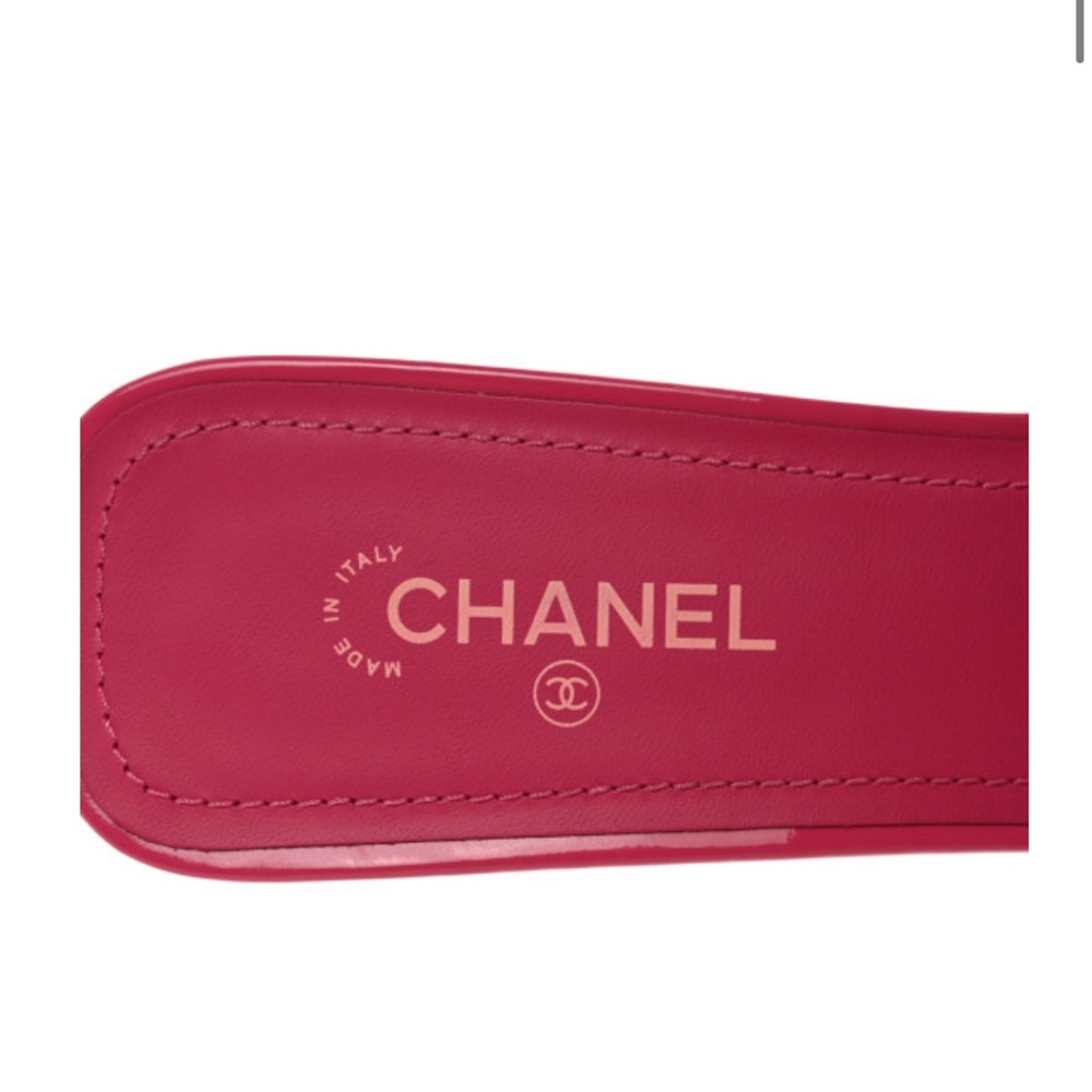 CHANEL calfskin CC mules - Picture 11 of 11
